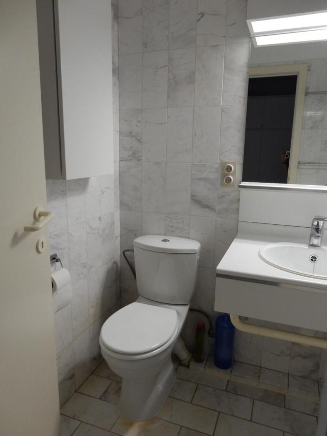 Studio Center Of W/parking & South Terrace Apartamento