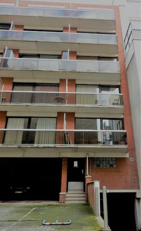Studio Center Of W/parking & South Terrace Apartamento Ostende