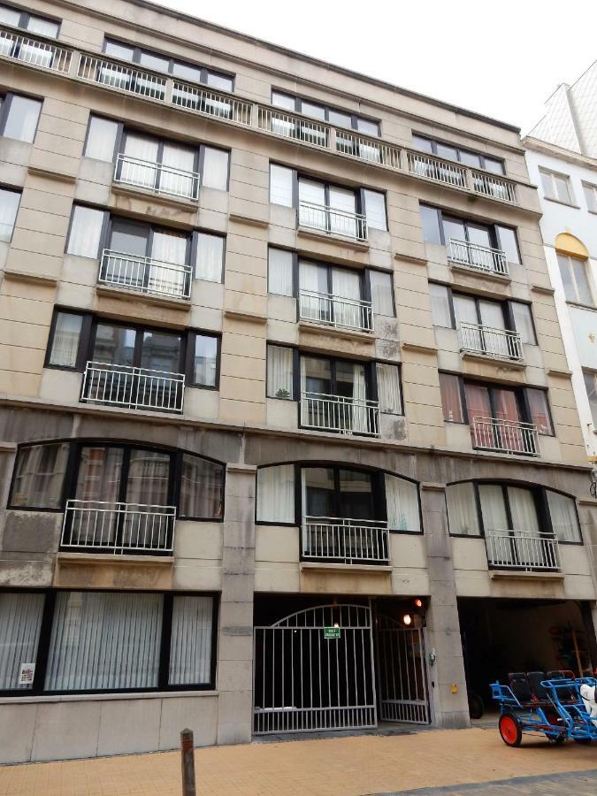 Studio Center Of W/parking & South Terrace Apartamento